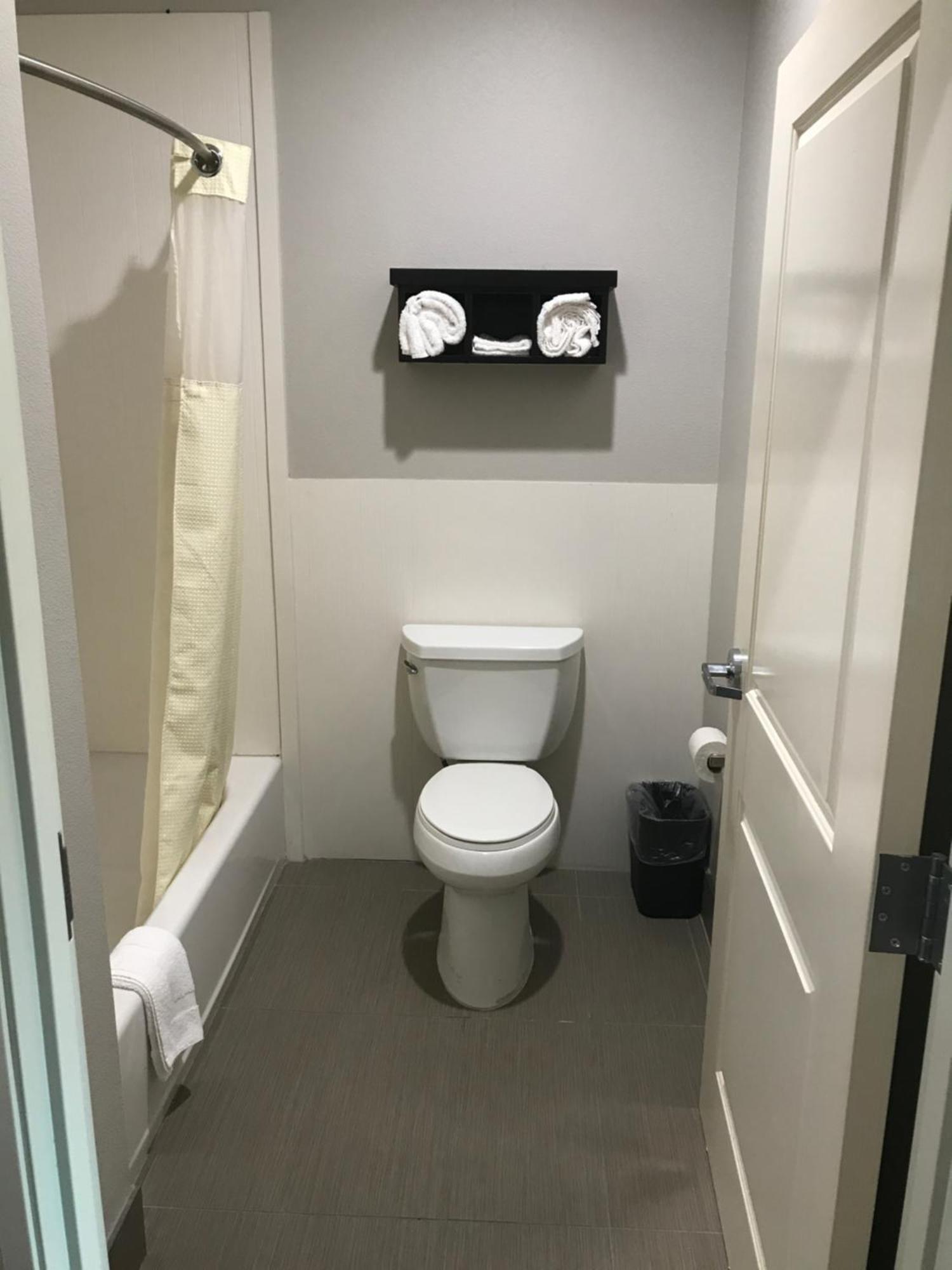 Grand And Westchase/chinatown Hotel 4*